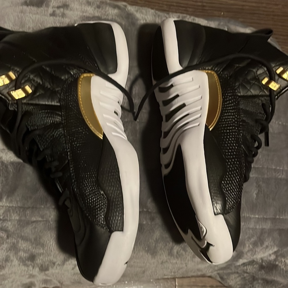 Wms Air Jordan 12 Retro - Picture 8 of 12